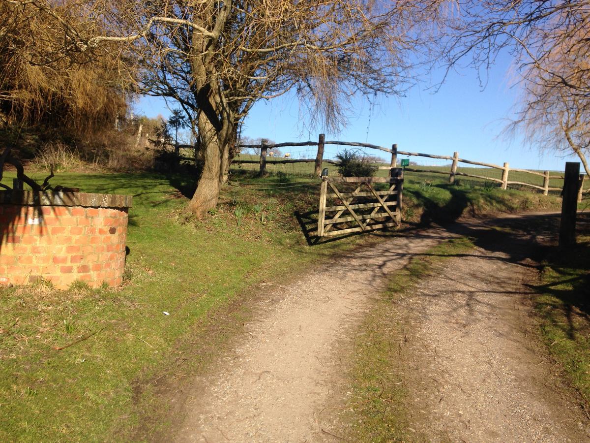 St Benedicts Byre B&B Crowhurst  Buitenkant foto